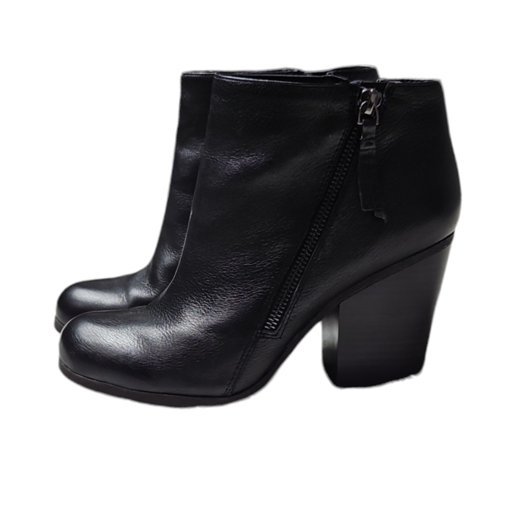 Kenneth Cole Reaction Might Free Me Black Ankle Boots Sz 9